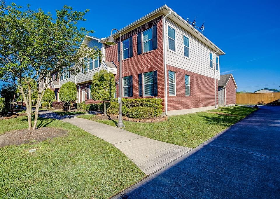 1st image of 1737 Kemah Village Dr