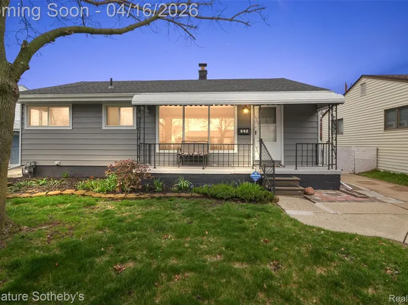 842 Schuman St, Garden City, MI 48135