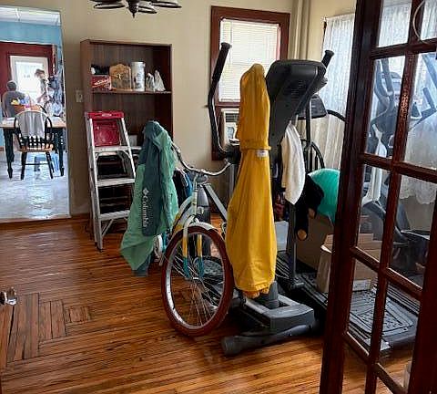 5th image of 282 Rutter Ave