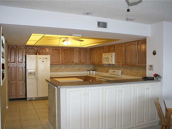 3rd image of 1750 Jamaica Way #1