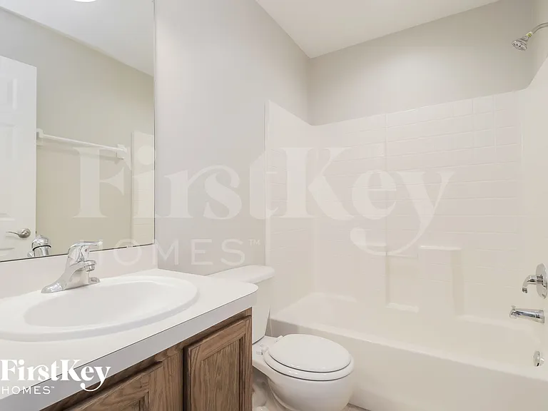 211 Oak Branch Dr — Photo 15