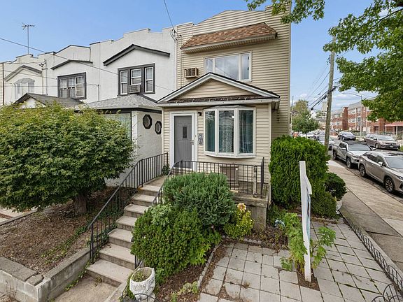 5th image of 16321 45th Ave