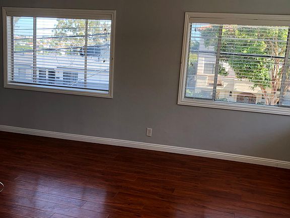 3rd image of 717 Vincent Park #A
