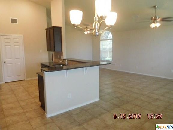 4th image of 704 Cody James Dr