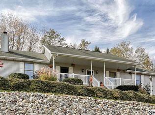 322 Regents Dr, Lititz, PA 17543