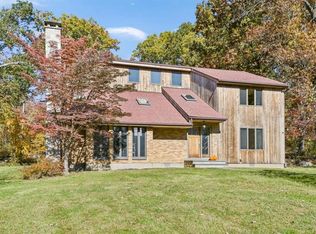 89 McManus Rd S, Patterson, NY 12563