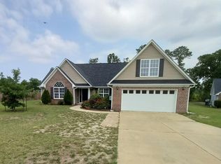 305 Bonney Ln, Fayetteville, NC 28306
