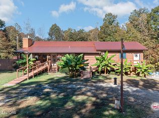 329 B Armstrong Ln, Monterey, TN 38574