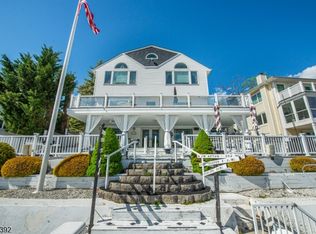 62 Ithanell Rd, Hopatcong, NJ 07843