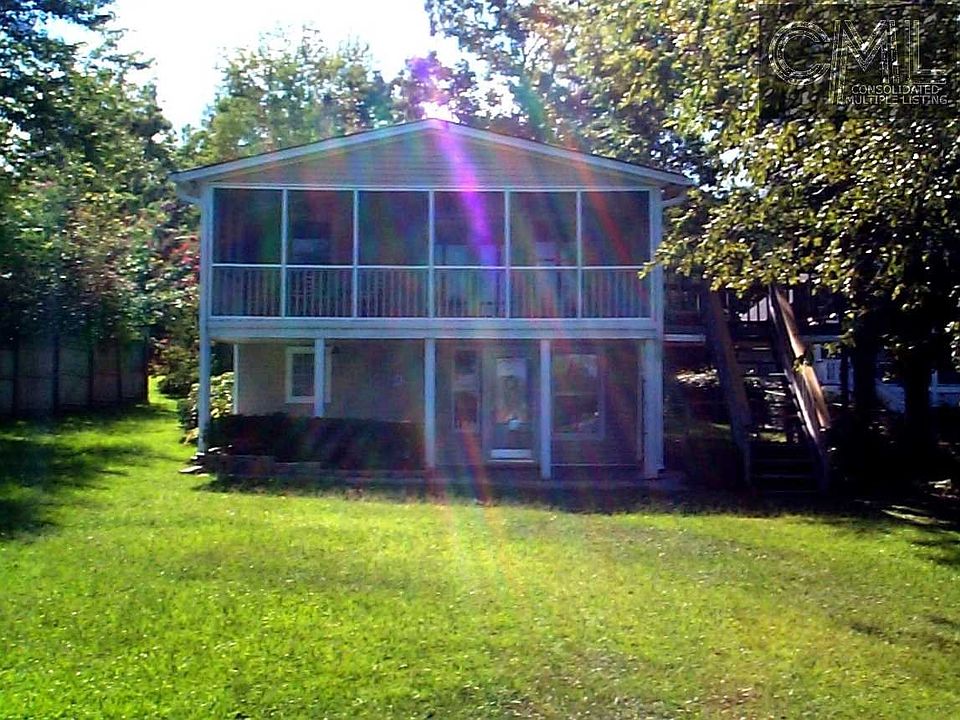 1st image of 164 Lakeshore Dr