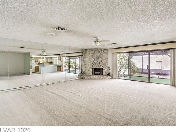 5th image of 2590 Egret Cir