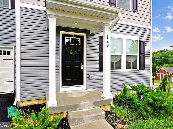 4th image of 129 Taylors Hill Way