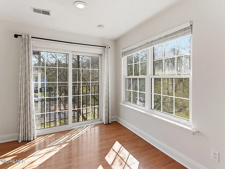 58 Frontier Way — Photo 10