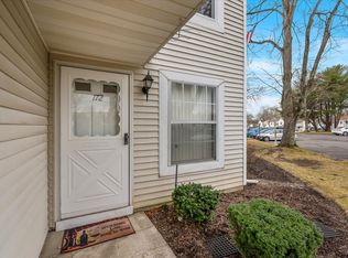 172 Fairview Cir #172, Middle Island, NY 11953