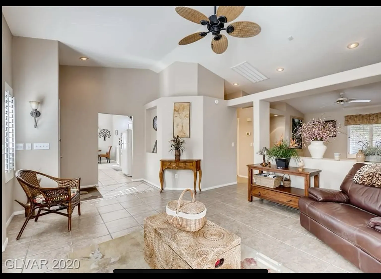 912 Windhook St — Photo 3
