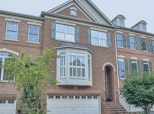 12463 Blissful Valley Dr, Fairfax, VA 22033