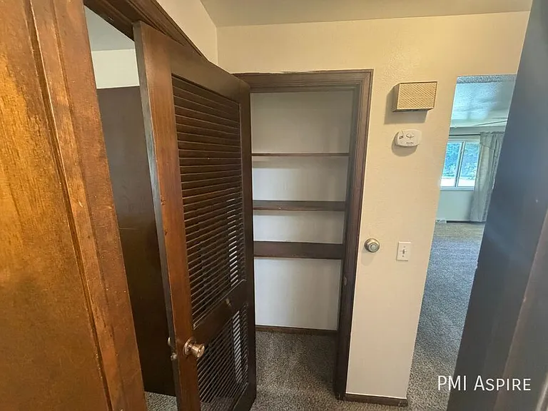 421 Bimson Ave — Photo 9
