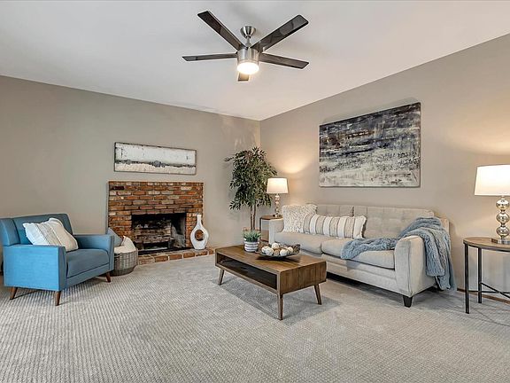4th image of 1702 Canna Ln