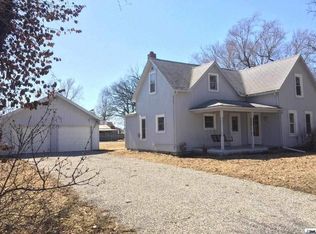 307 E Railroad Ave, Silver Lake, KS 66539