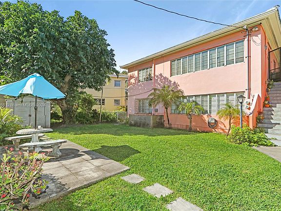 3rd image of 3705 Ponce De Leon Blvd