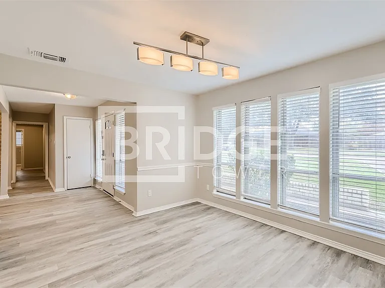 2933 Deep Valley Trl — Photo 2