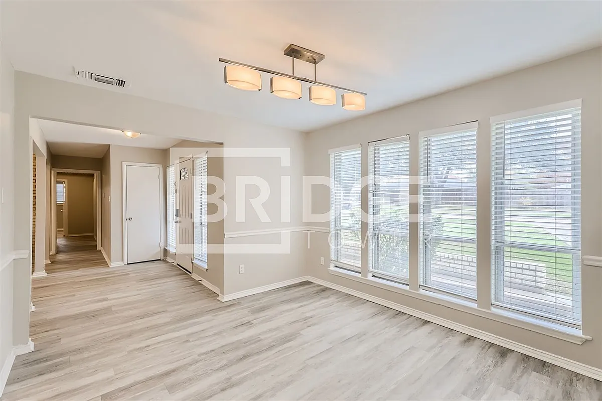 Building Photo - 2933 Deep Valley Trl