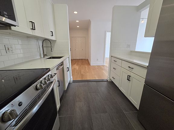 2nd image of 3 Main St APT 324