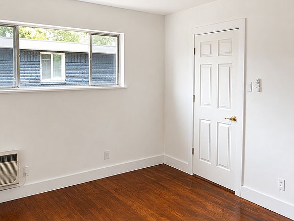 2nd image of 2712 Oakcliff St APT 6
