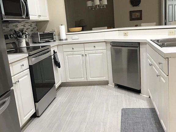 5th image of 11101 Harbour Vista Cir