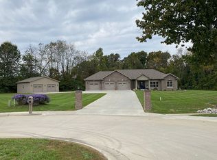 941 Deer Creek Ln, Washington, IN 47501
