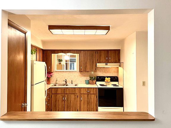 Sight-Lines into Kitchen