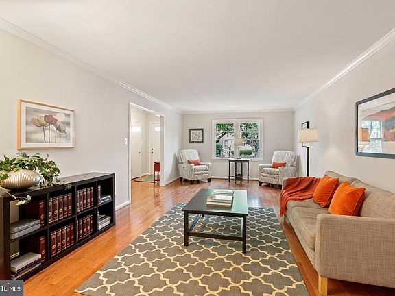 5th image of 6571 Snowbell Ln
