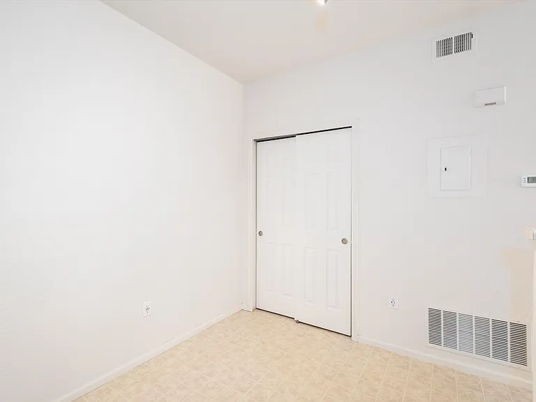905 S Zeno Way #102 — Photo 17