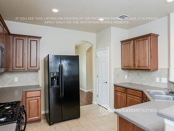 4th image of 8410 Western Way