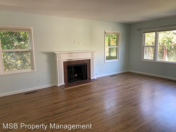 3rd image of 2161 Youngs Ct