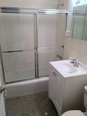 Rented by Carlyle Property Management | media 26