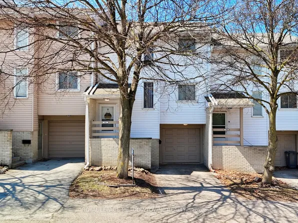 80 Lynden Cir #74, Halton Hills, ON L7G 4Y8