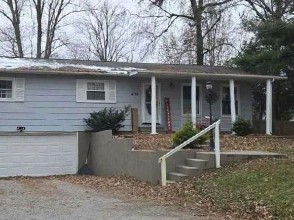 200 Perry St, Energy, IL 62933