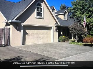 2067 Manchester Dr, Medford, OR 97501