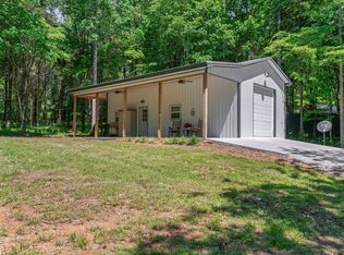 9072 Taylor Cemetery Rd, Lyles, TN 37098