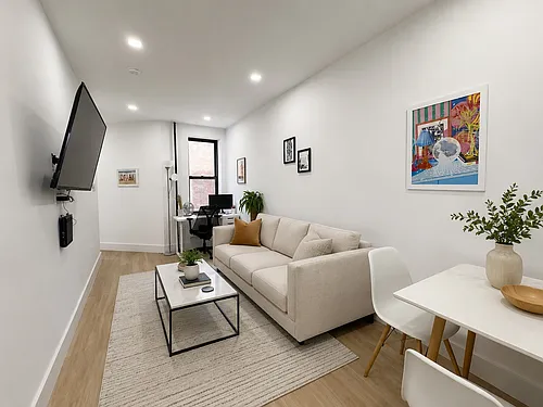 586 Lincoln Pl #3R Photo 1