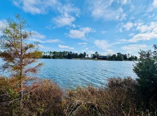 90 Mallard Pointe Dr, Douglas, GA 31535