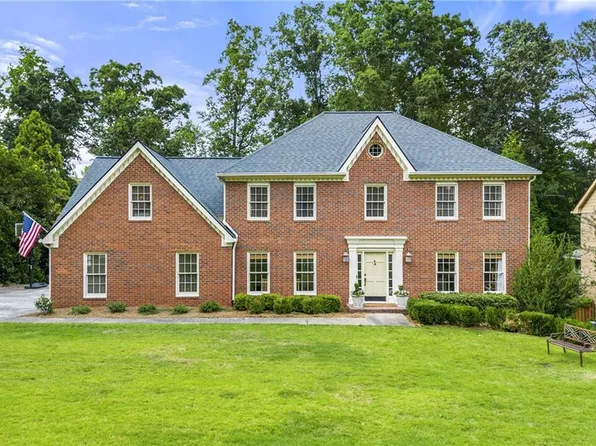 4343 Sprucebough Dr, Marietta, GA 30062