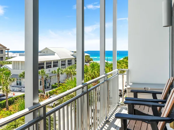 19 Town Center Loop Unit 4A, Pt Washington, FL 32459
