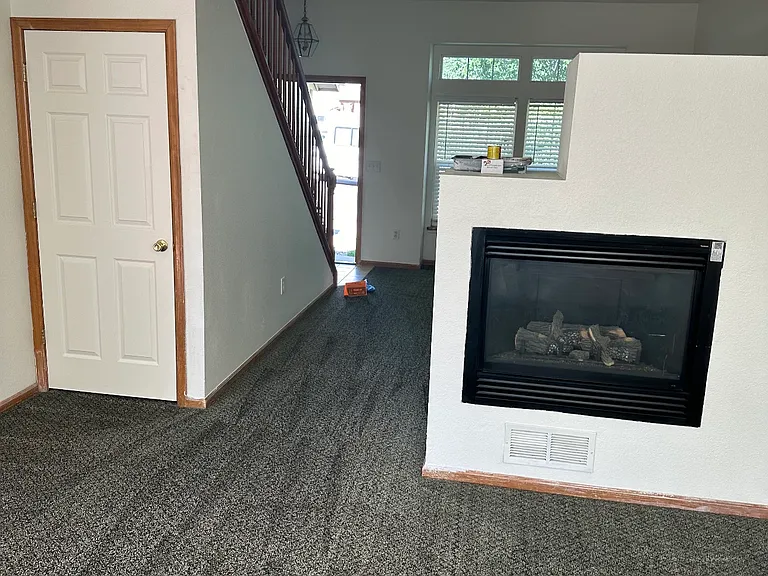 12148 Locust St — Photo 3
