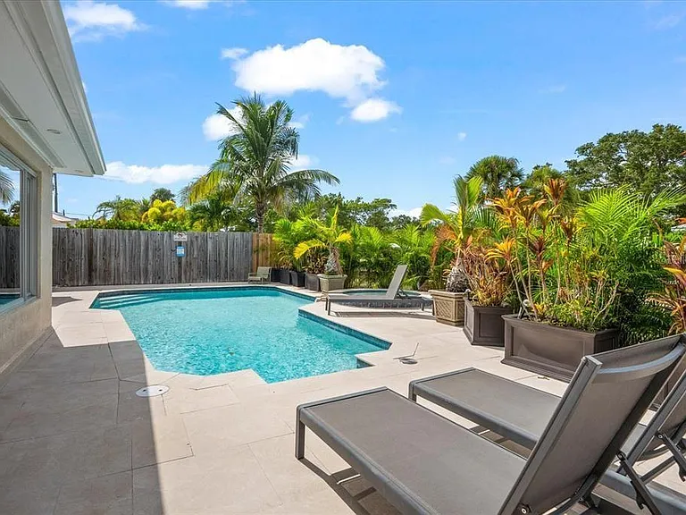 327 Avenida Milano — Photo 54