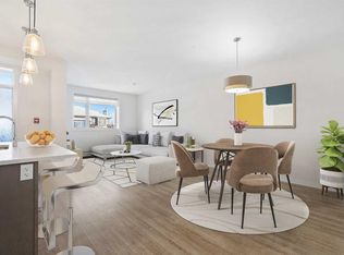 30 S Shawnee Cmn SW #12, Calgary, AB T2Y 0R1