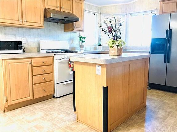 5th image of 1560 S Otterbein Ave #162