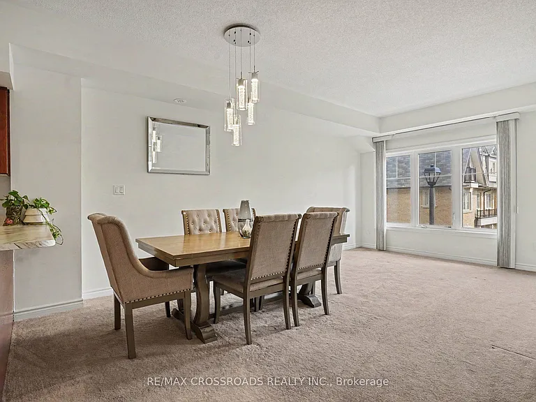 17 Eaton Park Ln #15 — Photo 5