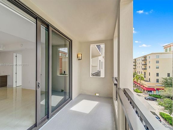 5th image of 301 Altara Ave #411